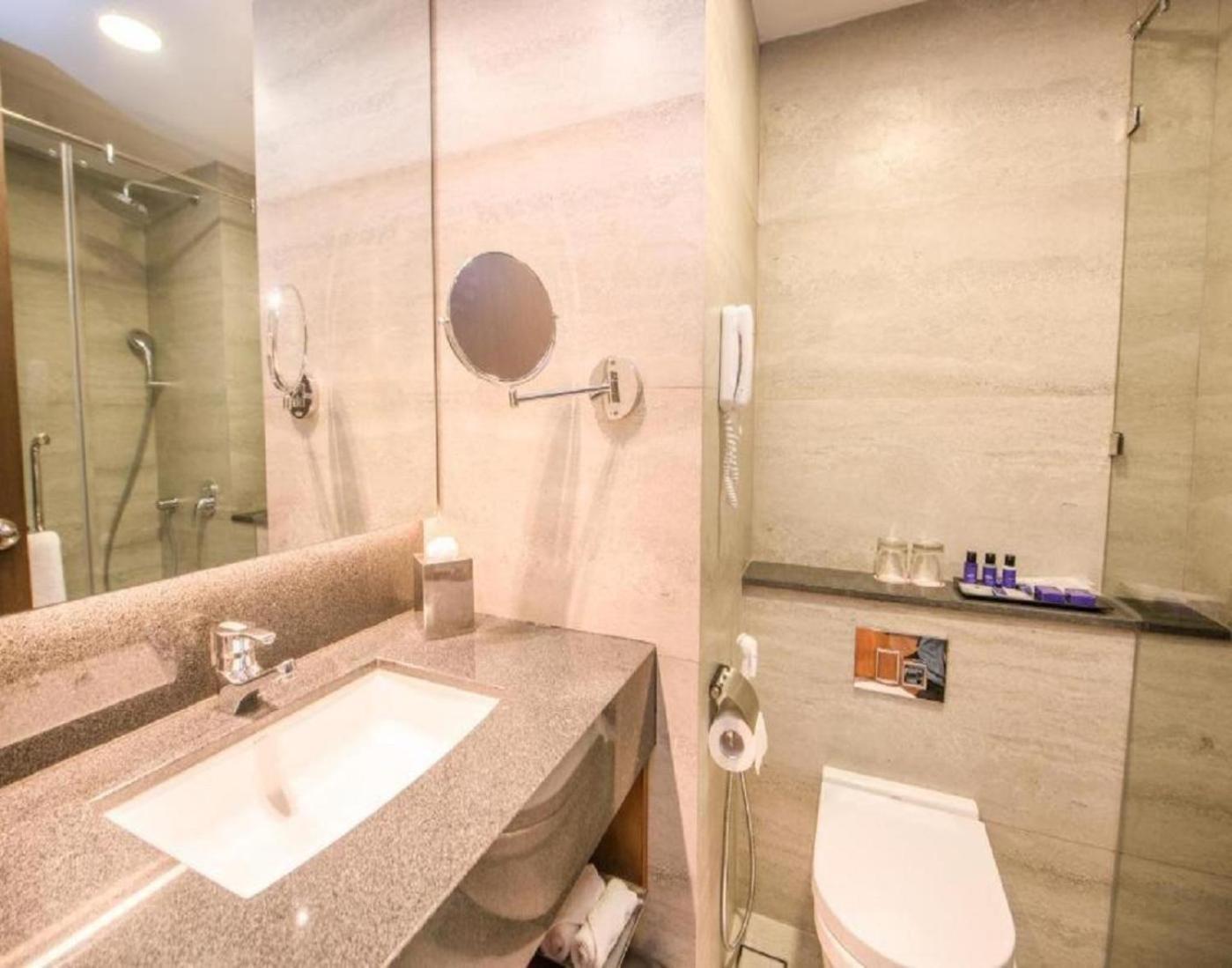 Hotel Aela Grand Near Delhi Airport By La Casa นิวเดลี ภายนอก รูปภาพ